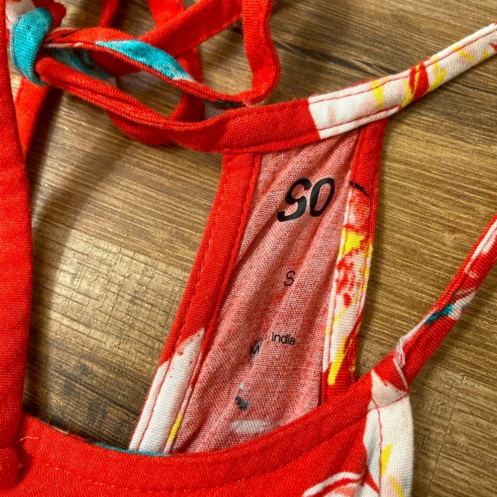 So | Women’s Floral High Neck Romper - Picture 6 of 10